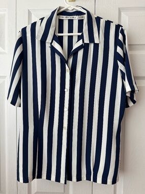 Vintage First Impressions Navy Blue & White Striped Short Sleeve Button Down Top